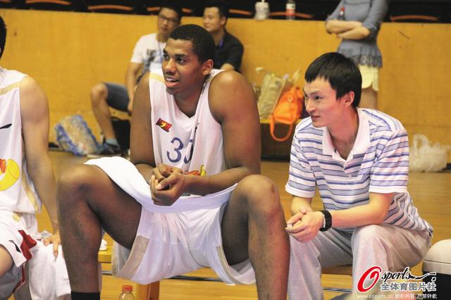 罗马2-0乌迪内斯，洛伦佐-佩莱格里尼破门，切利克锁定胜局（罗马2-0乌迪内斯：洛伦佐-佩莱格里尼先拔头筹，切利克再下一城）