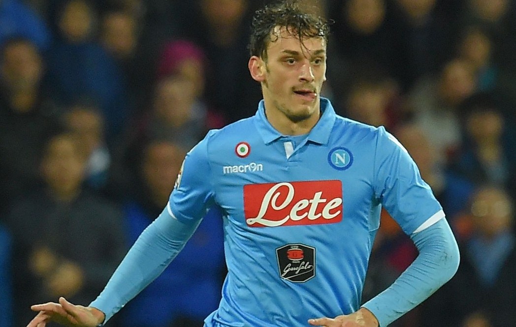 状态火热！克洛尼首节三分4中3独砍14分（火力全开！克洛尼首节14分，三分4投3中）