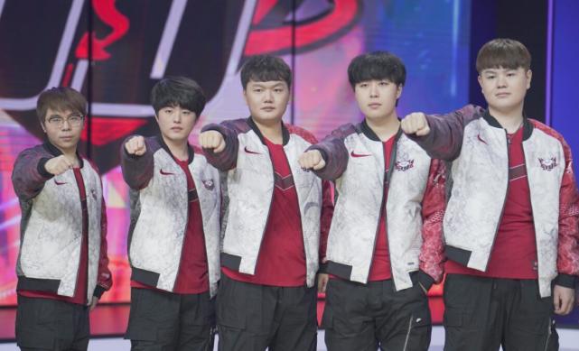 背后每位运 背后每位运